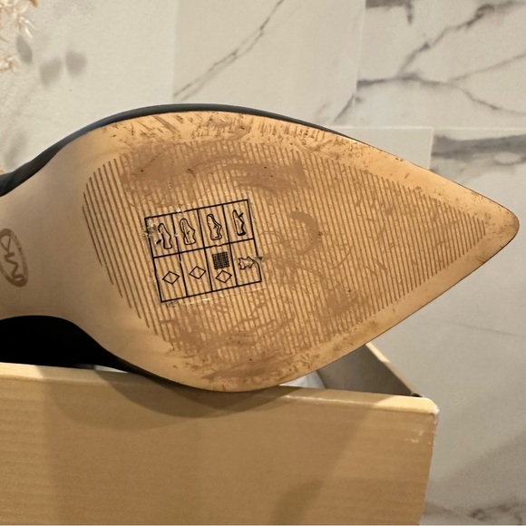 Michael Kors | Rue Leather Knee Boot - Picture 11 of 15